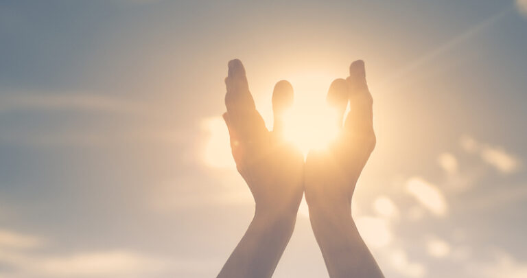 7 Powerful Prayers for a Positive Outcome and Good News