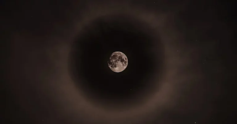 Uncovering the Mystical Significance of the Ring Around the Moon